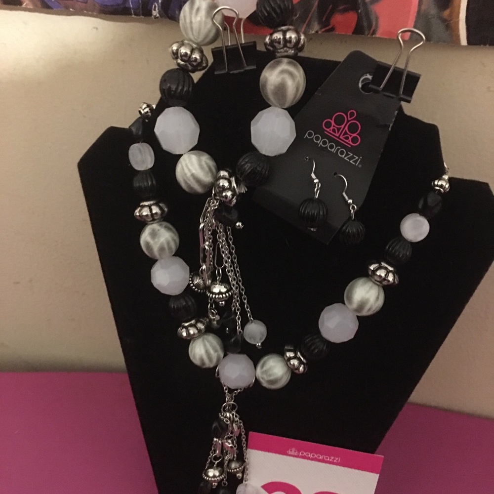 Paparazzi jewelry